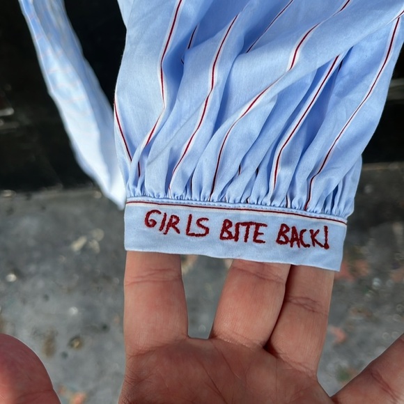 NWT H&M ~ Menswear Meets Girl-Power! Blue Oxford-Inspired Tie-Front Top ~ Size 8 - Picture 5 of 6